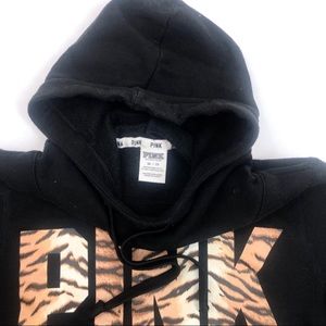 Pink hoodie XS. Good condition. Make me an offer or bundle and save 😊